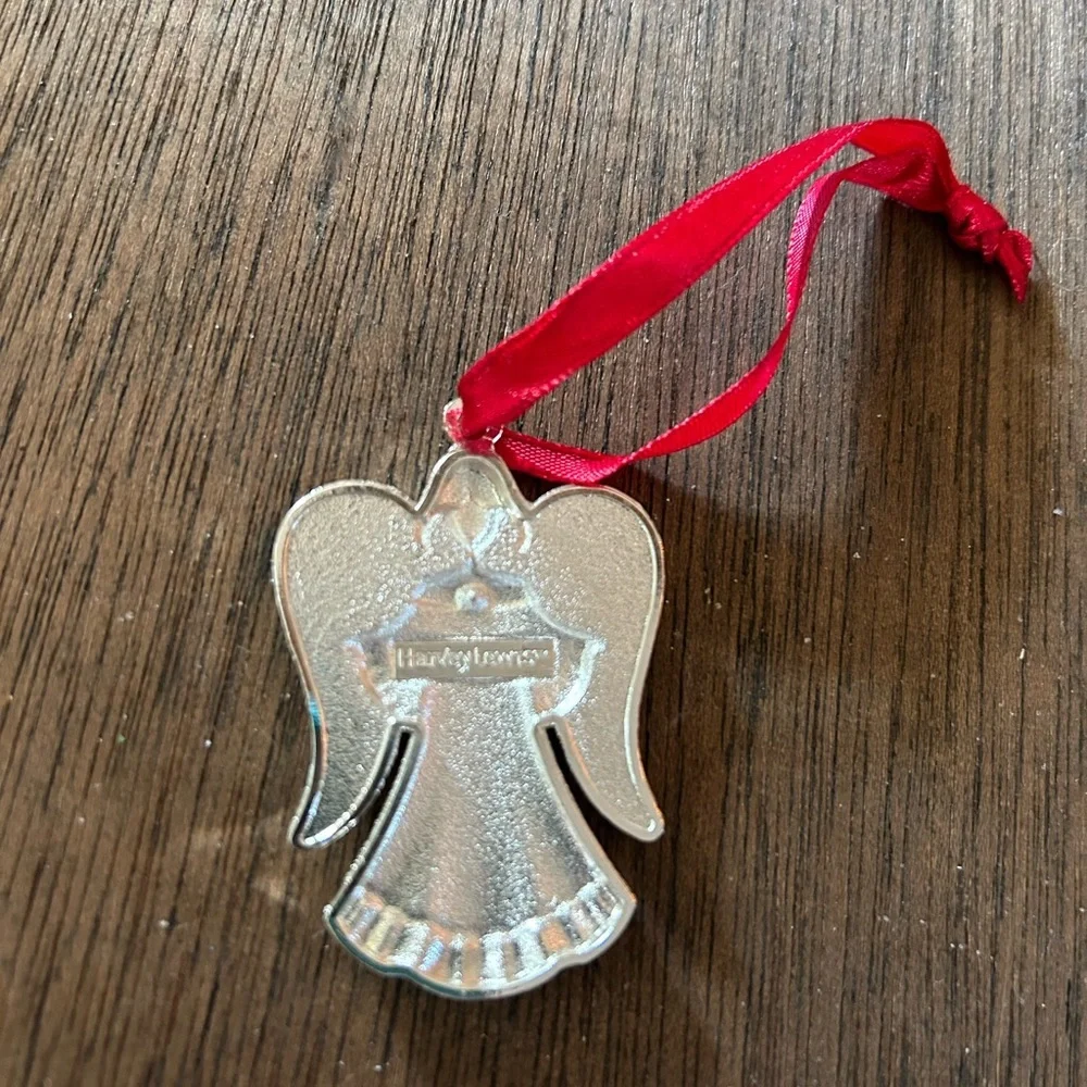 SILVER ANGEL PEACE ORNAMENT